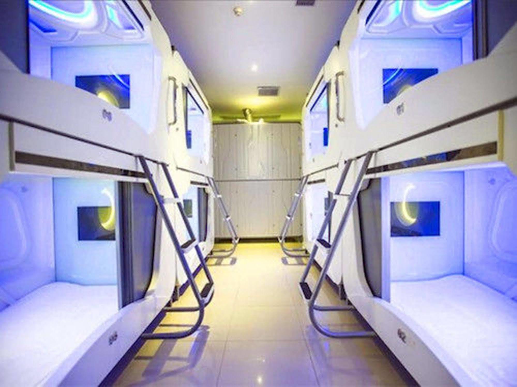 Time Capsule Hotel George Town Eksteriør bilde